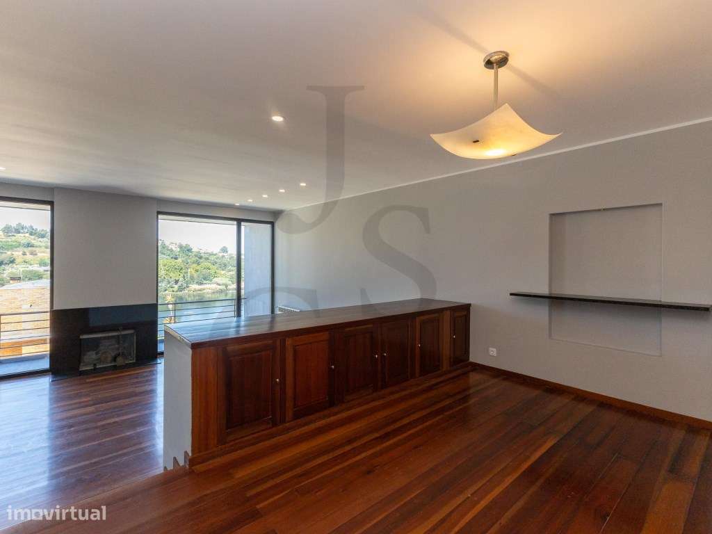 Moradia T4+T2 R/C Independente Gondomar - Possibilidade Permuta-27