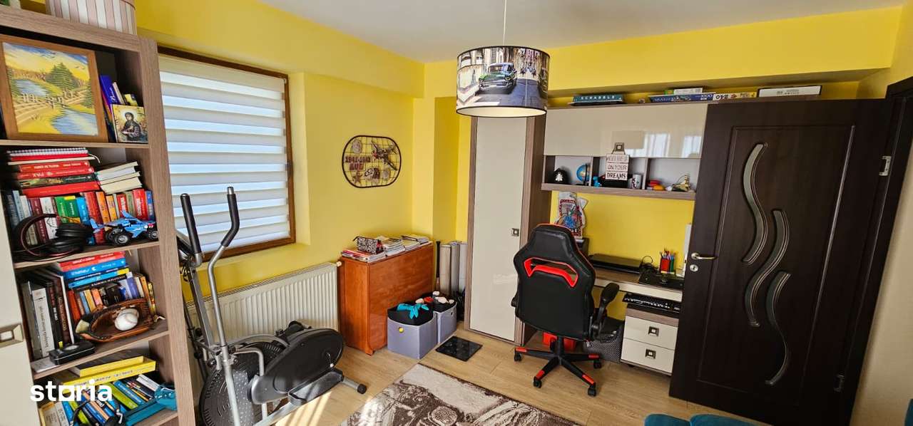 3 camere zona Letea Bloc Nou-5