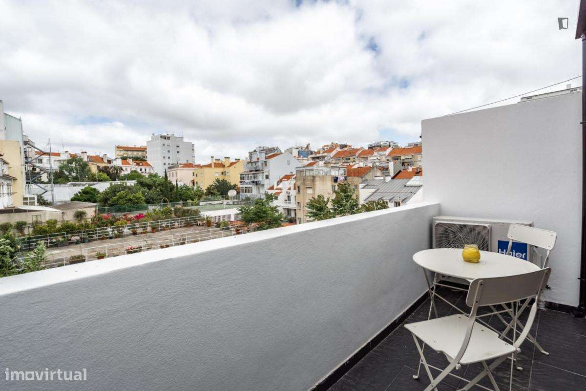 Apartamento com 2 quartos - localizado em Campo de Ourique Lisbon - Grande imagem: 5/6