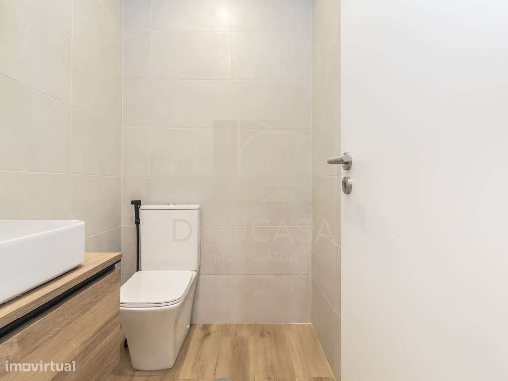 R260_Apartamento T3 Central no Feijó-25