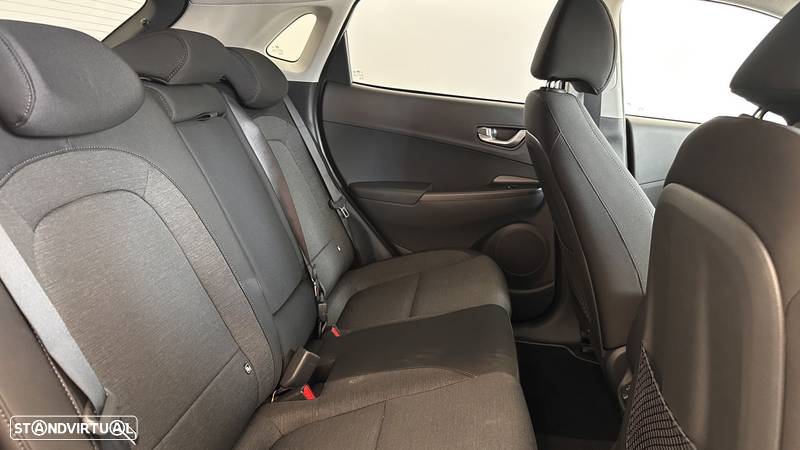 Hyundai Kauai EV 64kWh Premium - 12