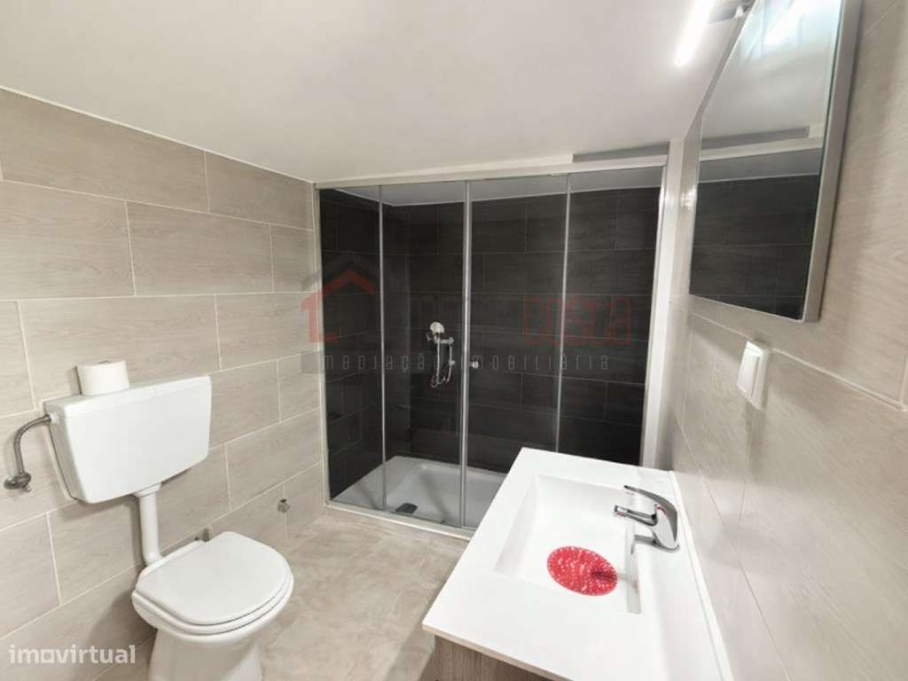 Andar de Moradia T1+1 Rés do Chão Lourinhã-7