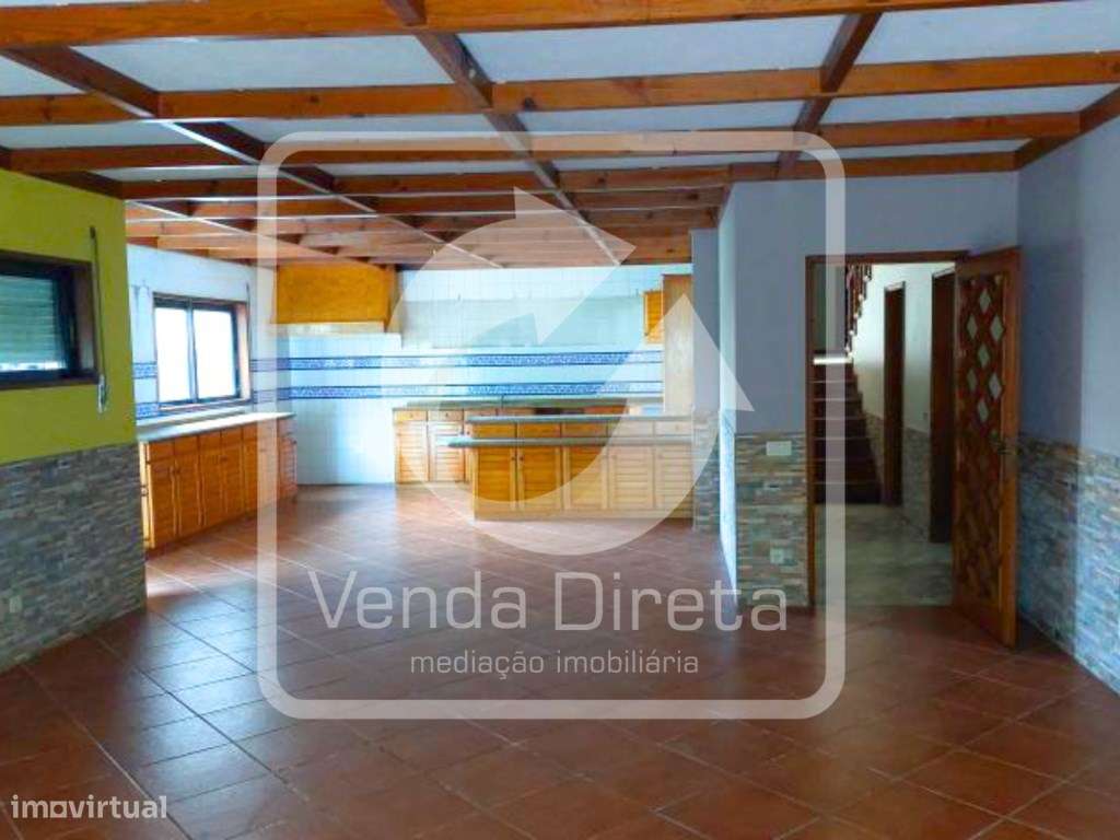 Moradia T5 com Piscina + Armazém | Terreno com 5.000 m² | Vila Nova...-5