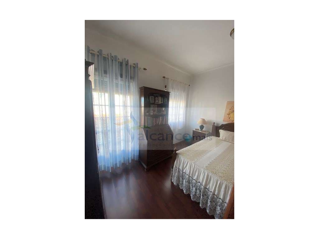 Moradia Exclusiva de Alto Padrão com Espaços Exterior Privativo-33