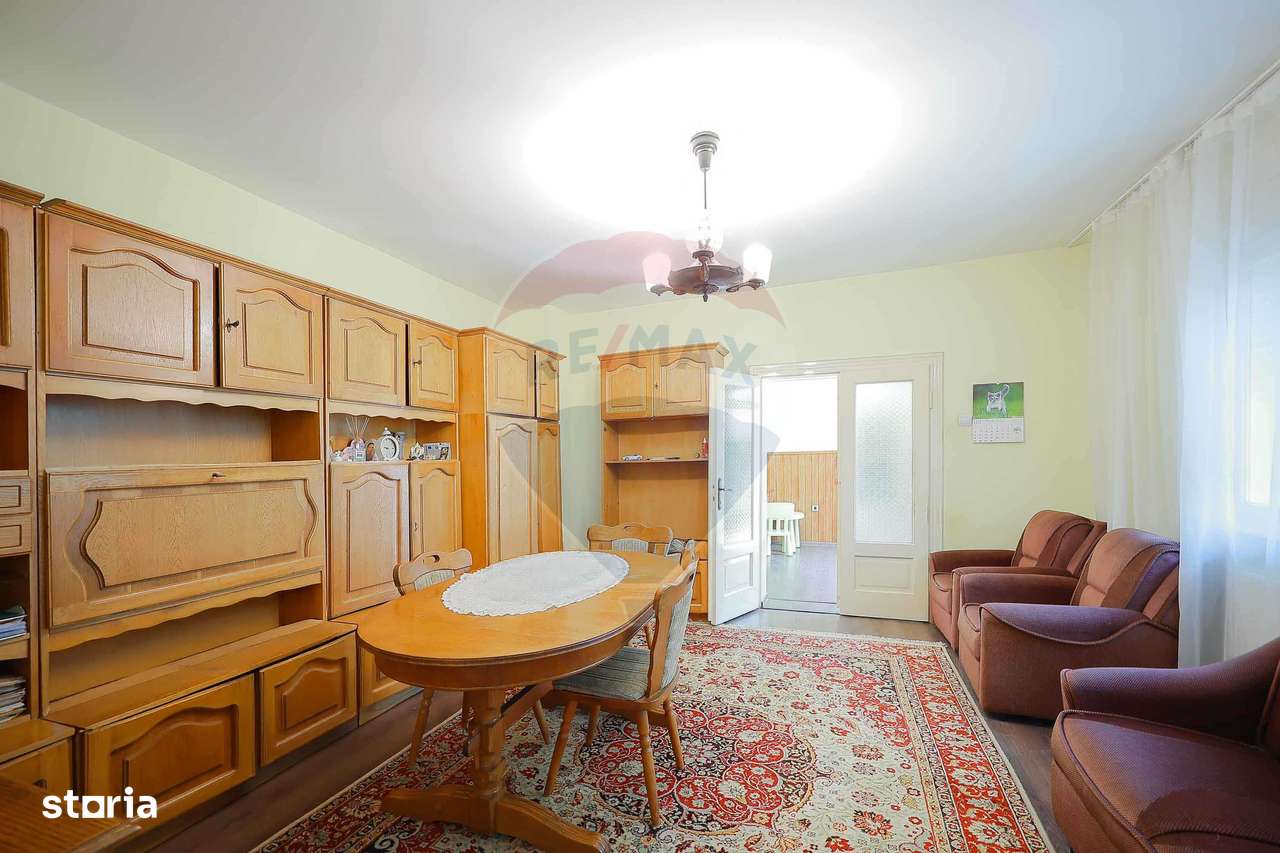 Casă cu 5 camere,489 mp teren de vânzare, în zona Ioșia, Prima Shops - Imagine principală: 4/20