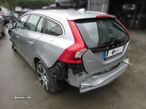 VOLVO V60 2.4 Hybrid (215Cv) 2013 - Peças Usadas (6390) - 4