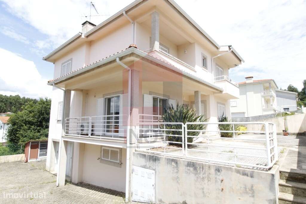 Moradia V3+1, Vila Verde - Grande imagem: 2/36