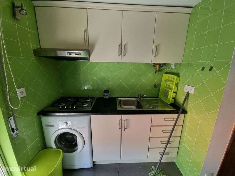 T0 rua da Saragoça - Grande imagem: 4/12