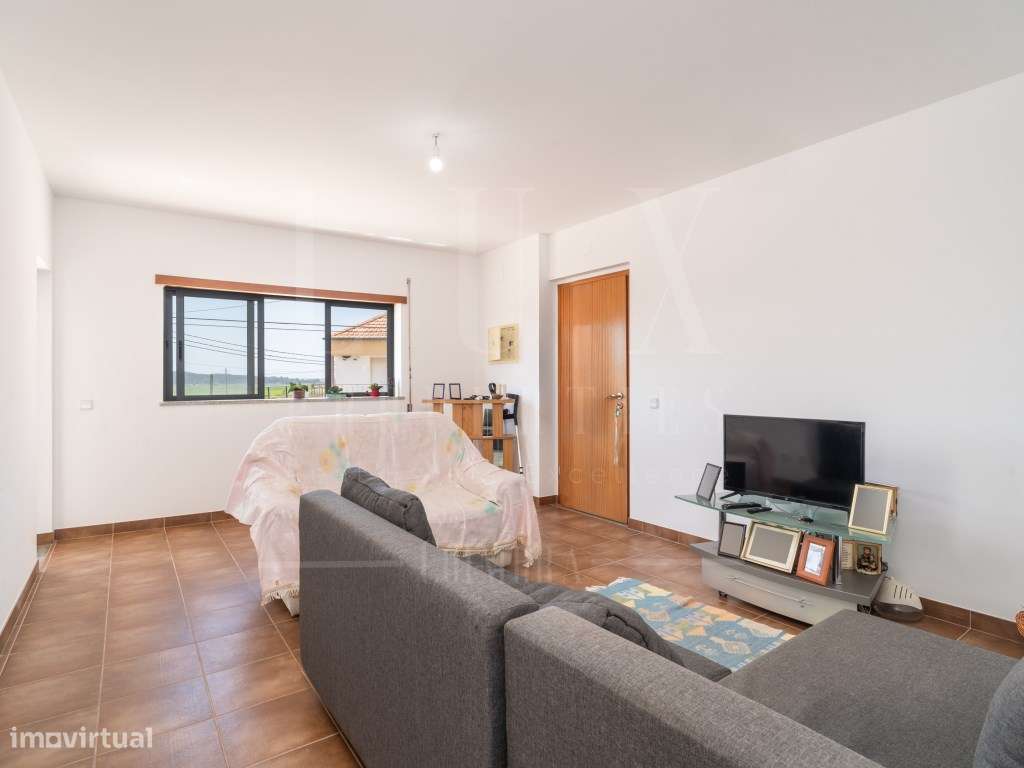 Apartamento T2 + Garagem | Vila Nova de Anços, Soure - Grande imagem: 2/16