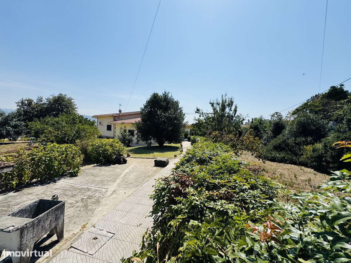 Moradia IndIvidual em Lago-34