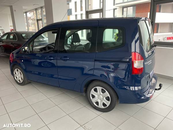 Ford Tourneo Courier 1.5 TDCi Trend - 4