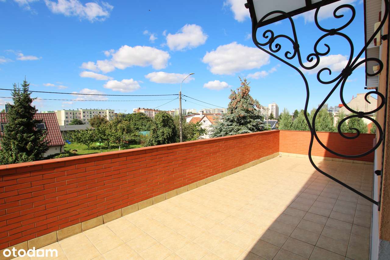 Nieruchomość komercyjna ** doskonałe położenie tuż przy ul. płk. Dąbka-12