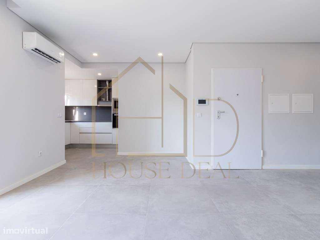 NOVO!!! Apartamento T2 com varanda e arrecadação. Quinta do Conde - Grande imagem: 2/24