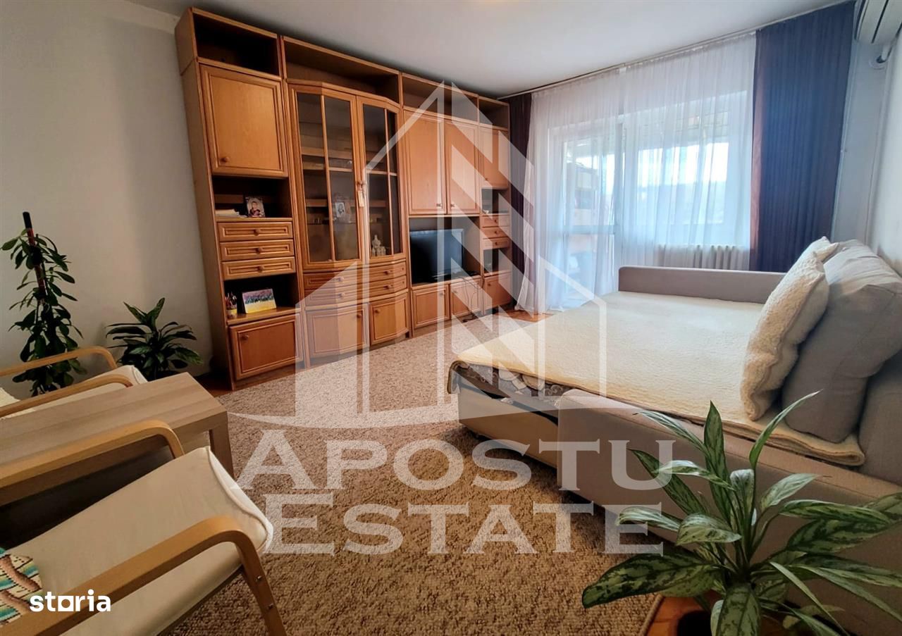 Apartament decomandat cu o camera, zona Complexului Studentesc