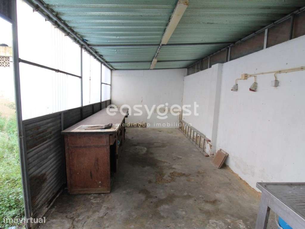 Estabelecimento comercial com quintal nas Cardosas, Portimão - Grande imagem: 3/14