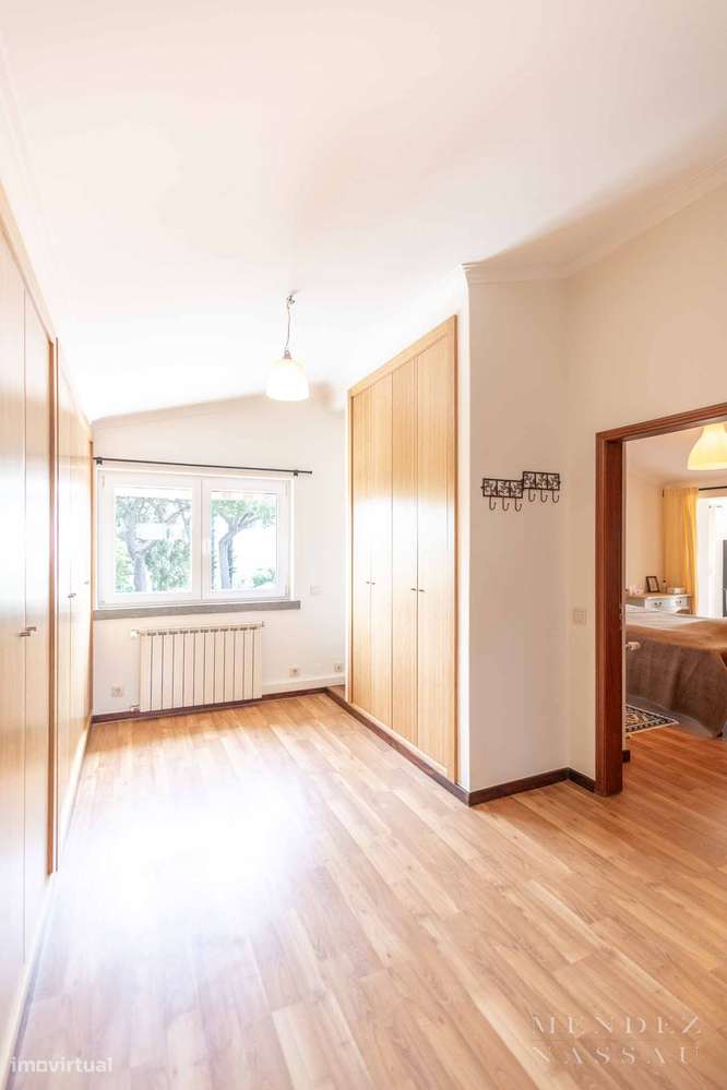 Private Estate - Multi Family - Estoril Villa-8