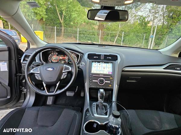 Ford Mondeo 2.0 TDCi Powershift Business - 11