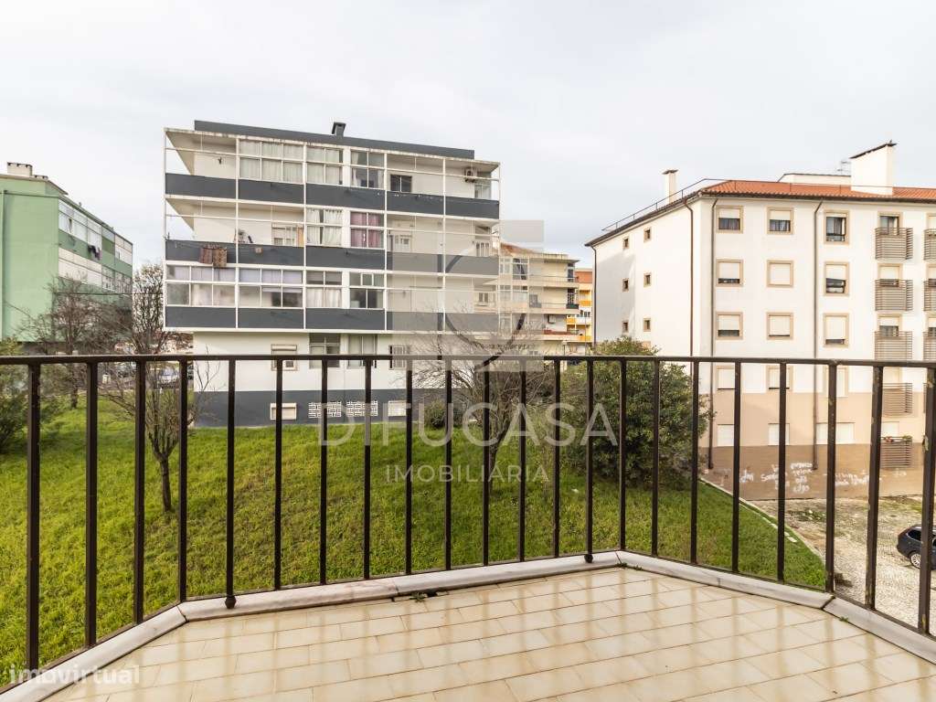 R260_Apartamento T3 Central no Feijó-28