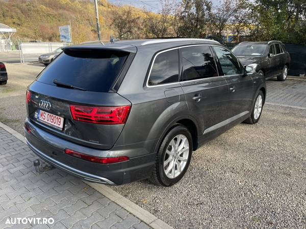 Audi Q7 - 35