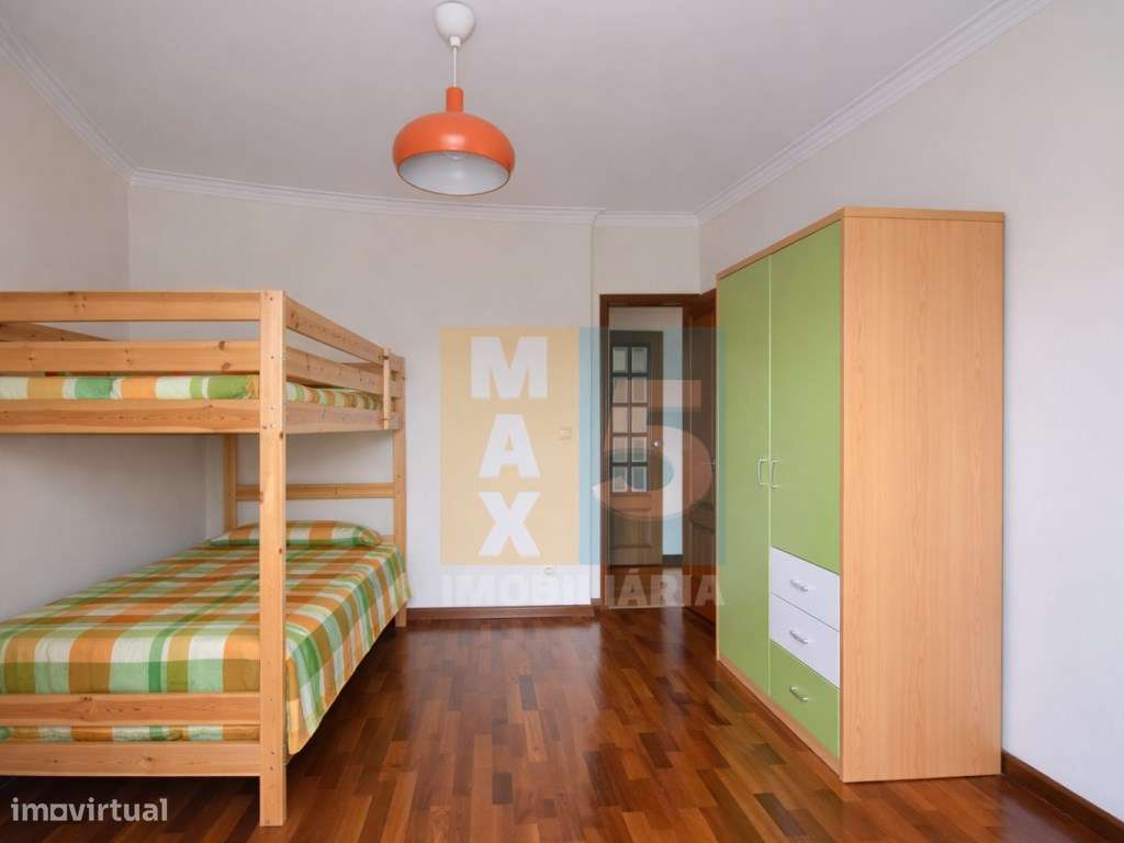 T3 com garagem, varandas e arrecadação - Centro Tomar-22