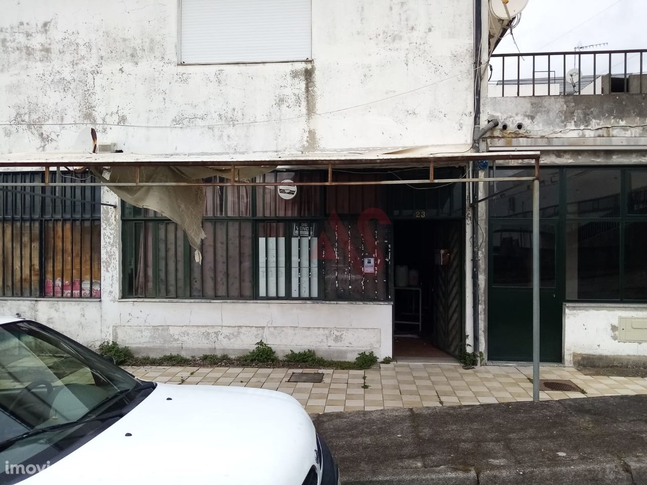 Loja com 50m2 em Lordelo, Guimarães