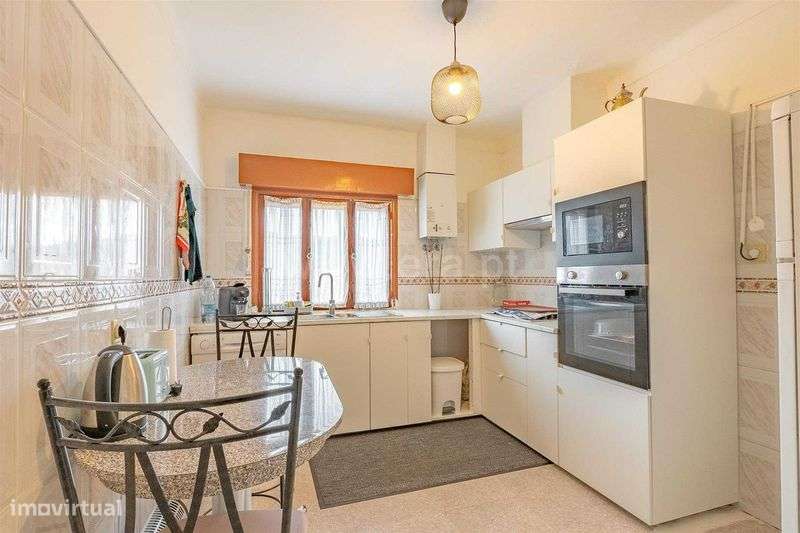 CASA dois Apartamentos - Grande imagem: 4/12