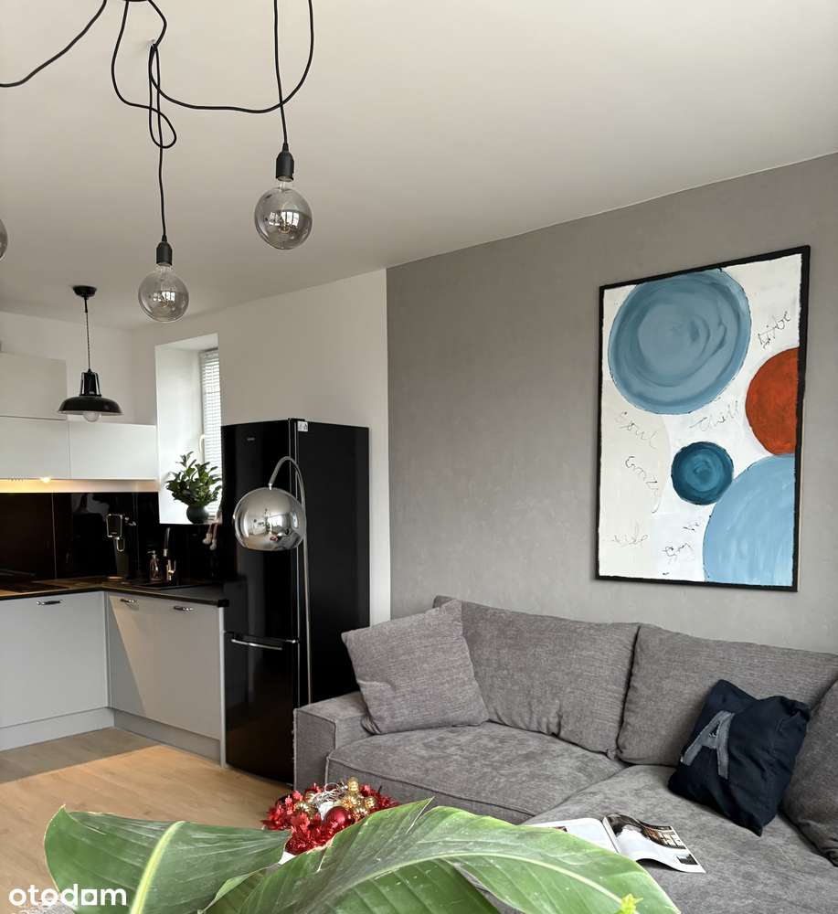 Bezpośrednio kawalerka  z balkonem - przy metrze - Pełny obrazek: 4/5