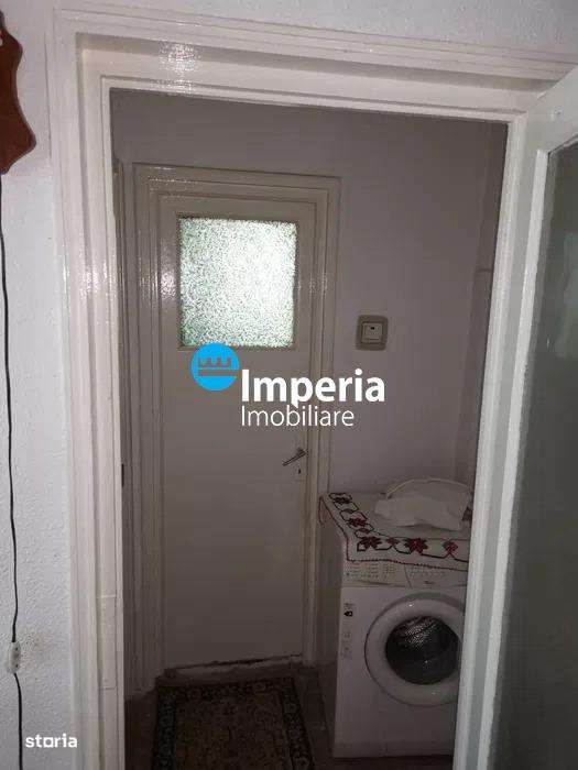 Apartament 2 cam, decomandat circular, de vanzare in zona Copou - Parc - Imagine principală: 5/8