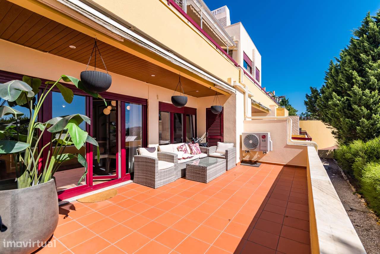 T3 duplex Belas Clube de Campo | parqueamento | varanda-40