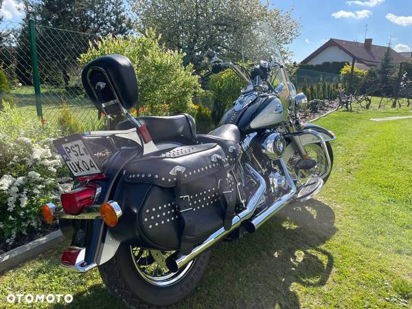 Harley-Davidson Softail Heritage Classic - 38