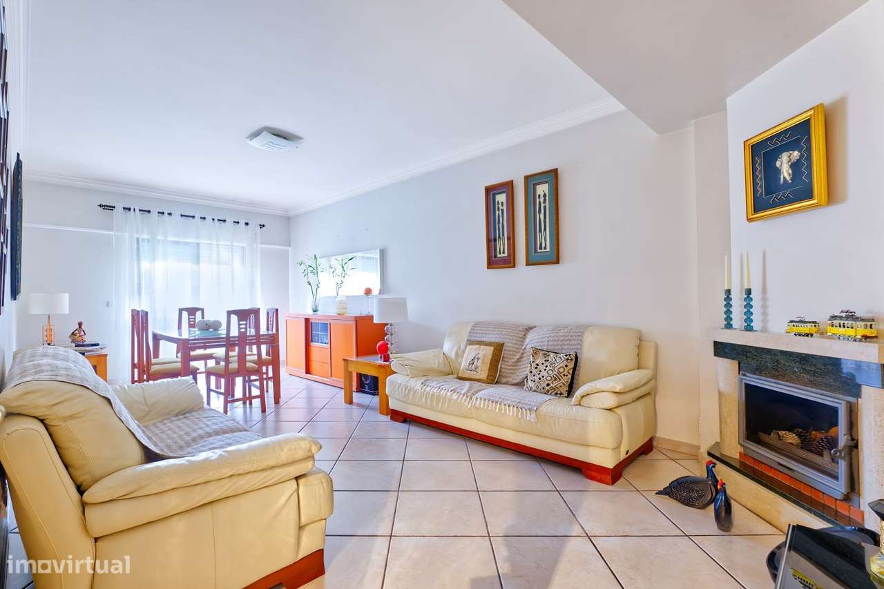 Apartamento T3 com excelentes áreas e uma vista deslumbrante...-5