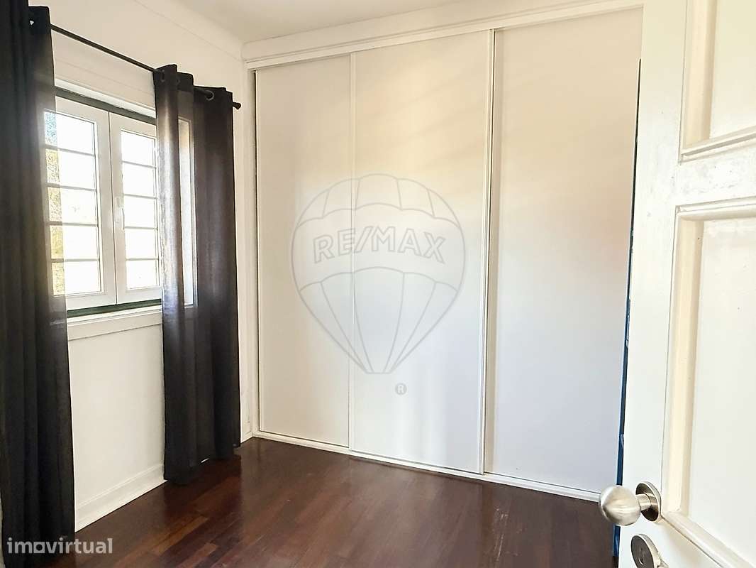 Moradia T4 para venda-12