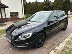 Volvo V60 D2 Momentum - 21