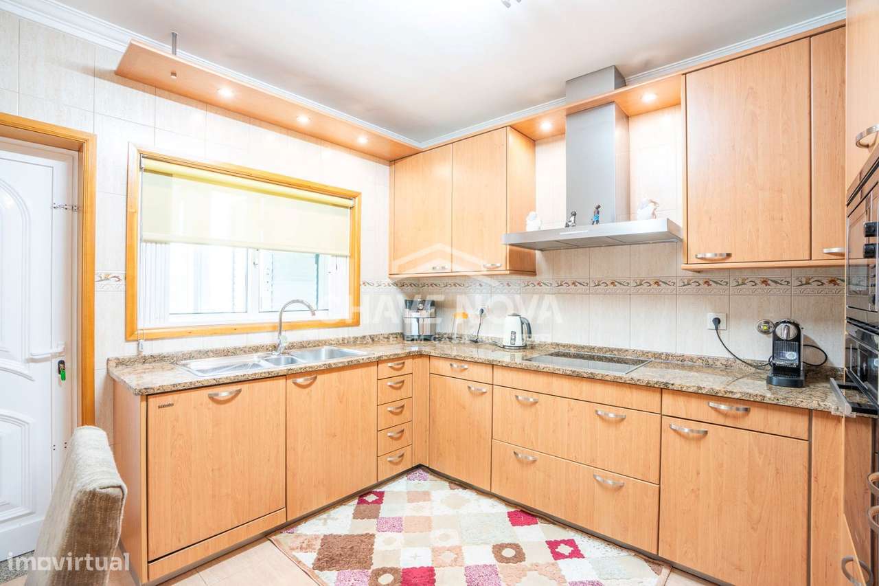 LA - Moradia geminada 3 Quartos, para Venda em VN de Gaia, Canidelo - Grande imagem: 5/25