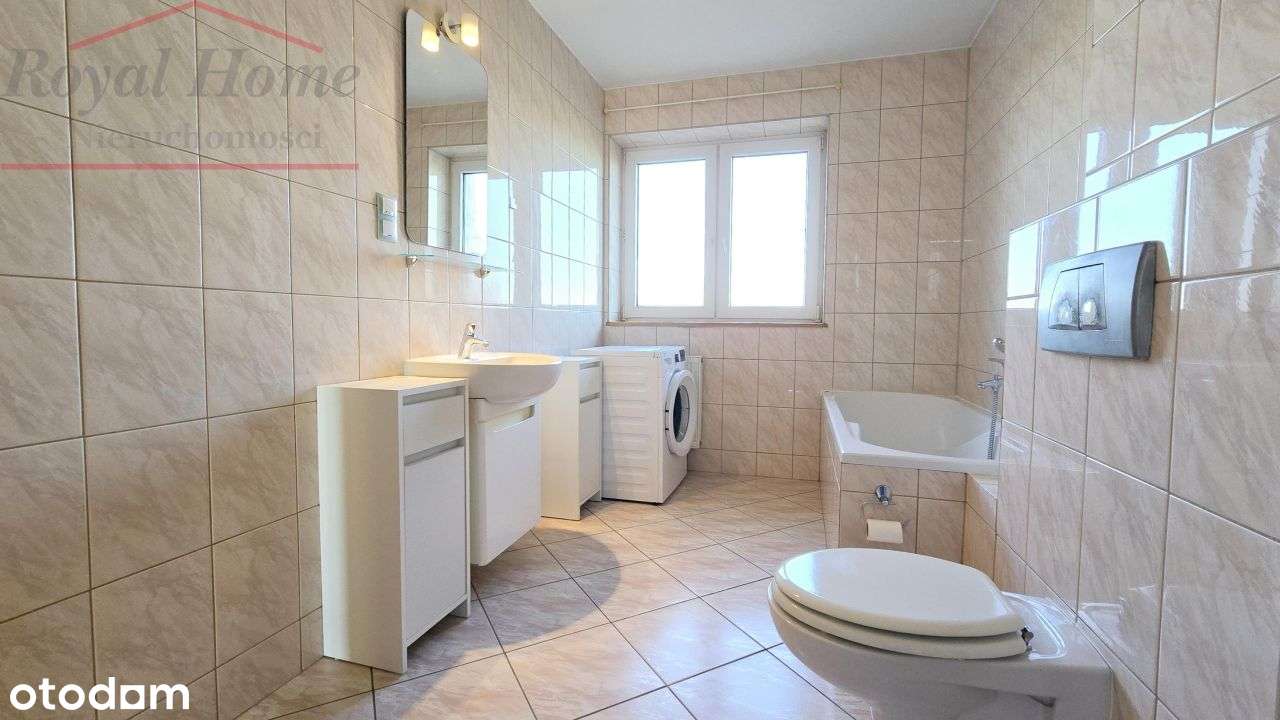 Przestronny, zadbany dom w zabudowie szeregowej.-12