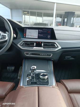 BMW X5 xDrive40i - 13