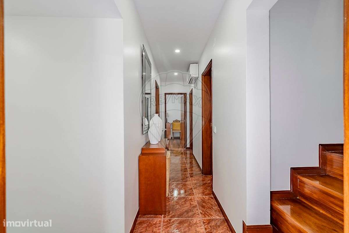 Moradia T4 para venda-17
