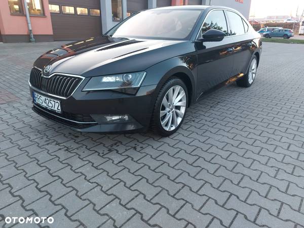 Skoda Superb 2.0 TDI 4x4 Ambition DSG - 2