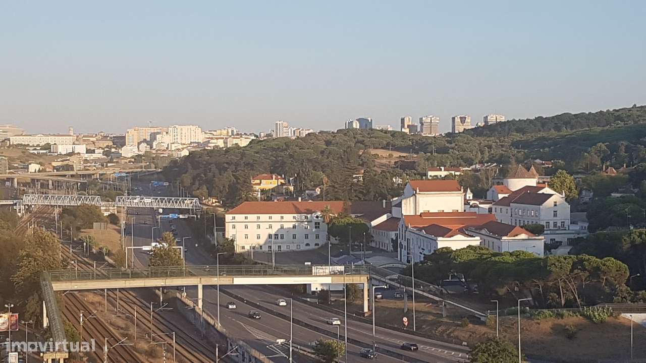 Quarto | Rua Conde Almoster, São Domingos de Benfica - Grande imagem: 4/4