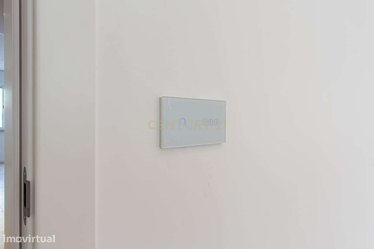 Oportunidade | ApartamentoT3 totalmente remodelado c/Terraço | Agualva - Grande imagem: 5/33