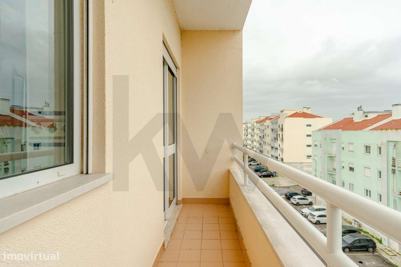 Apartamento T2 com elevador, varandas, arrecadação e Vista Fantástica-25