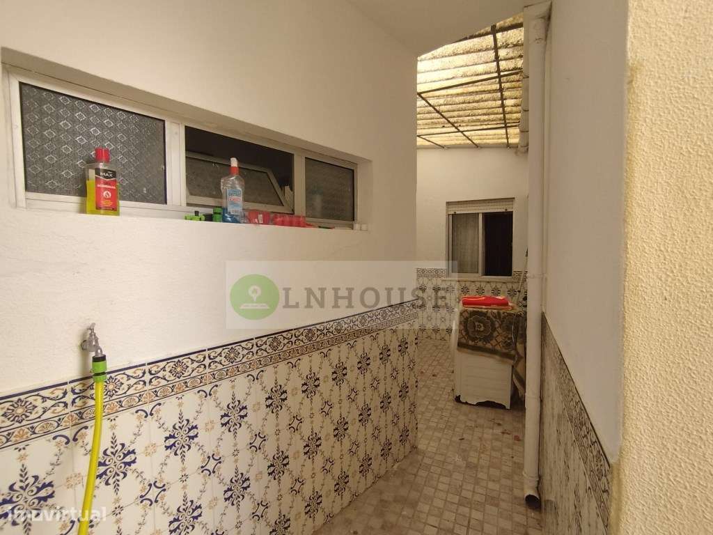Moradia T2+2 com quintal e terraço, Azinhal-16