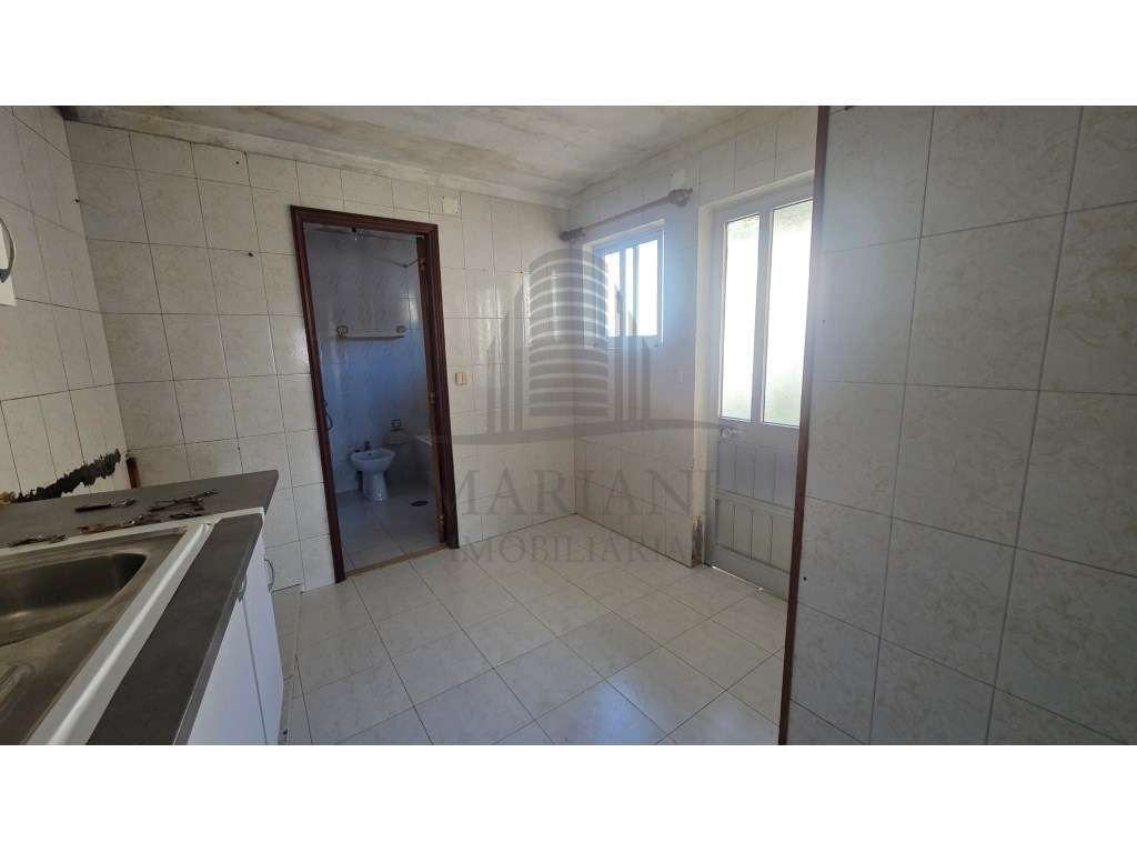 **2 Casas Térreas em Serzedo - Oportunidade Única! **-18