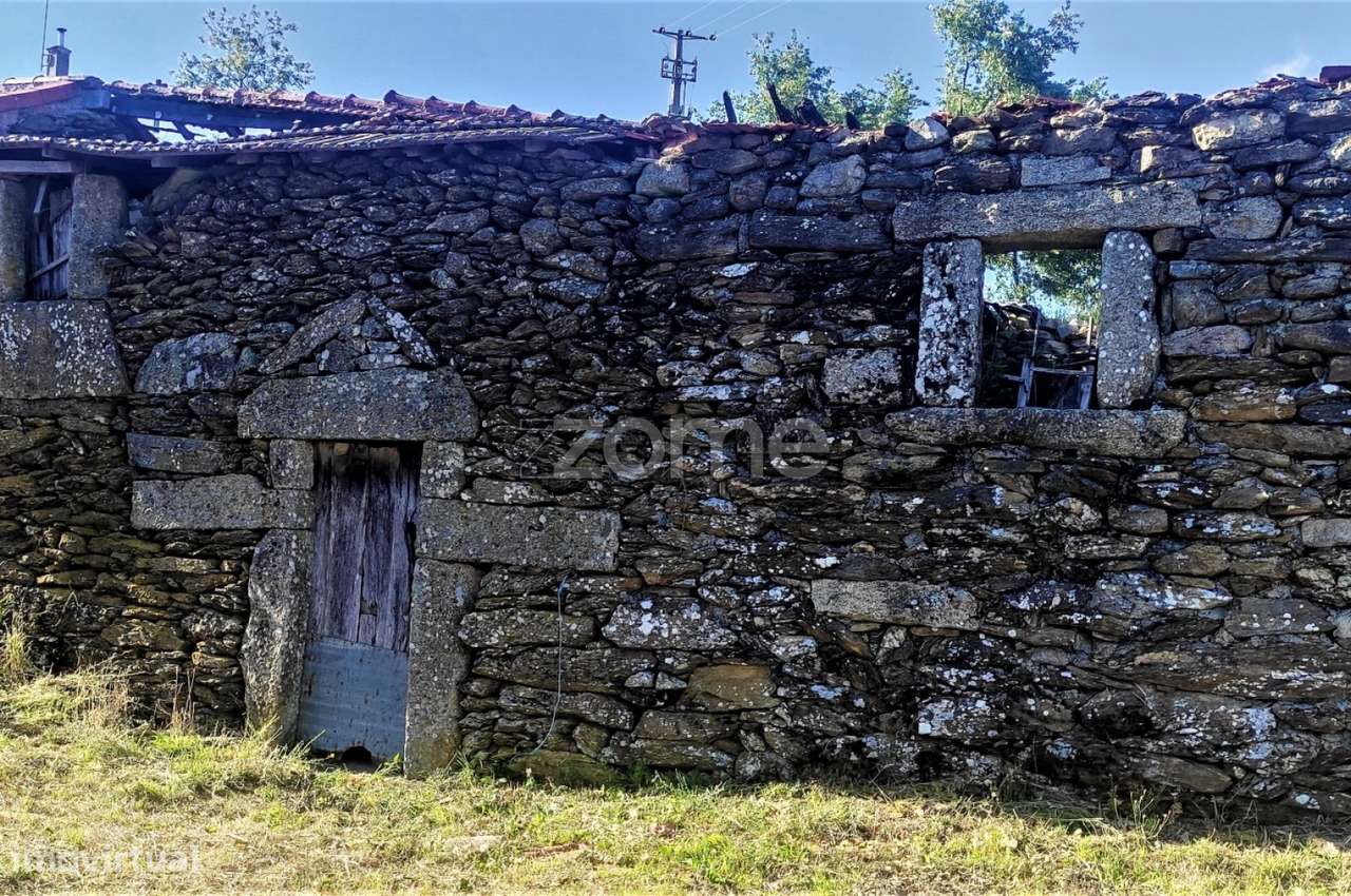 Moradia com terreno, em Padroso, Montalegre - Grande imagem: 3/17