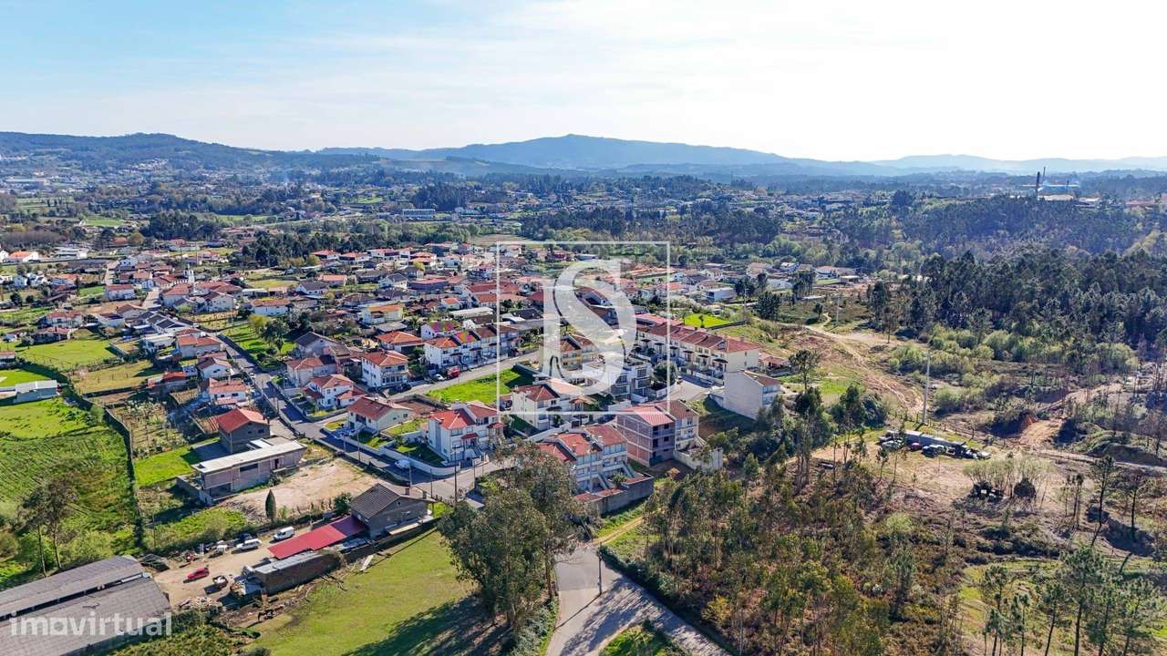 Moradia T3 por terminar | Elevado potencial de investimento-30