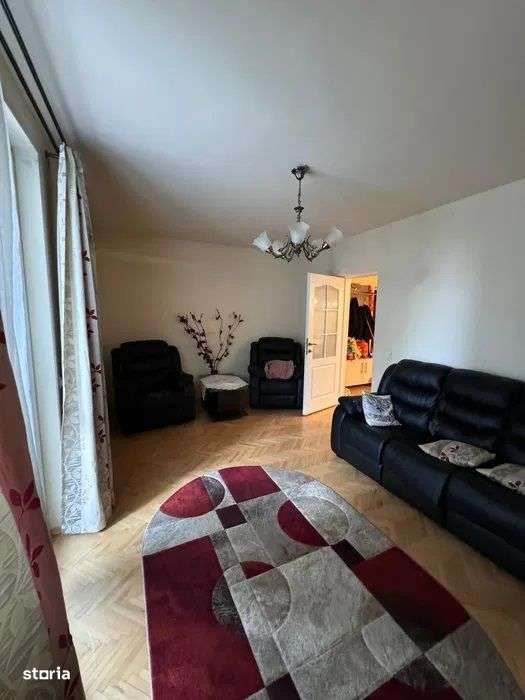 Budai - Inchiriere apartament 3 camere - Str. Panselutelor - Imagine principală: 2/8