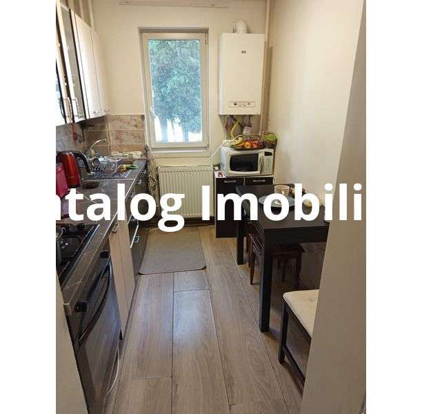 Apartament 3 camere - Decomandat - Imagine principală: 4/7