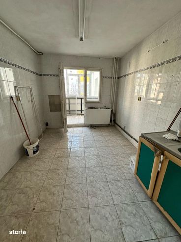 De vanzare – Apartament 3 camere | Strada Margeanului, Rahova-10