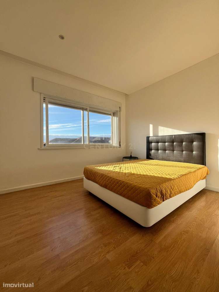 Apartamento T3+1 na Avenida- Arrendamento - Grande imagem: 4/16