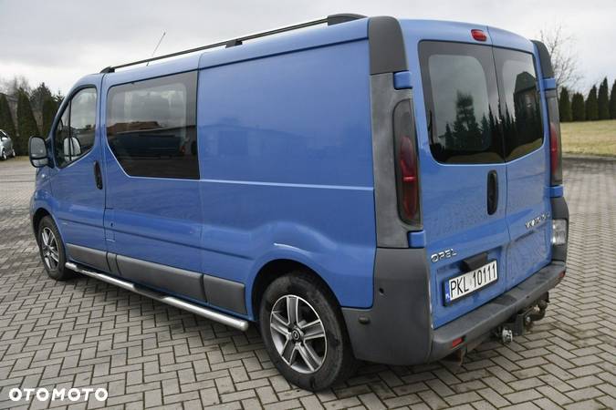 Opel Vivaro - 10